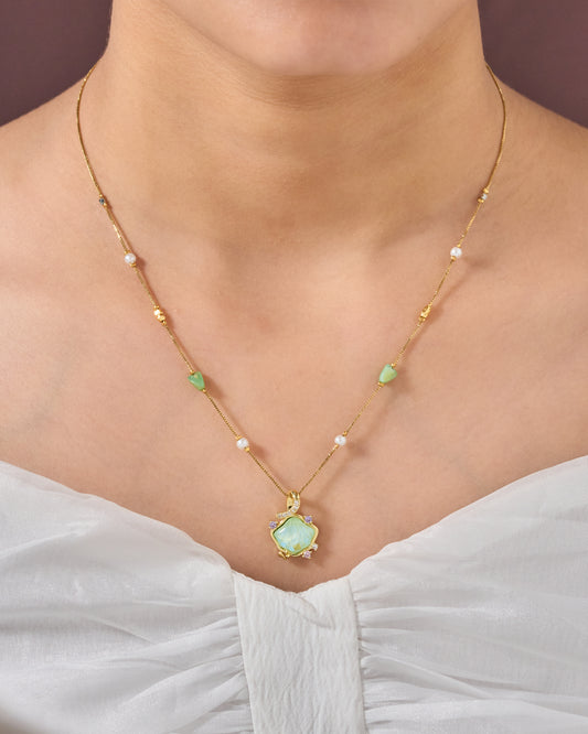 Gold Elegant Designer necklace For Women